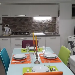 https://taormina-rainbow-house.taorminaitalyhotels.com
